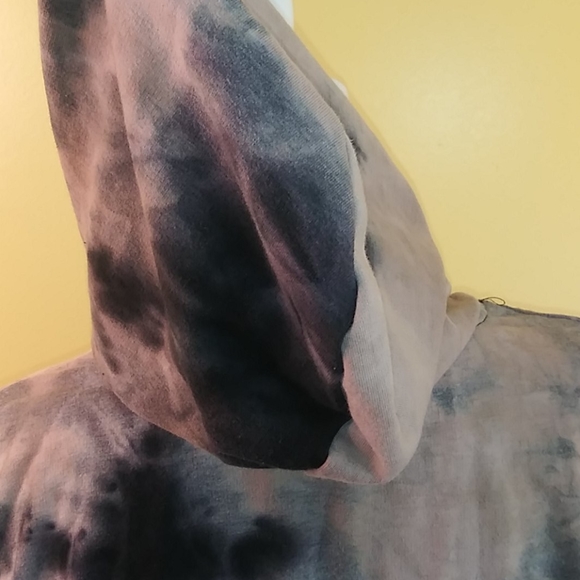 HEART ❤ HIPS Women/Junior Hoodie Blouse Size L - Picture 6 of 10